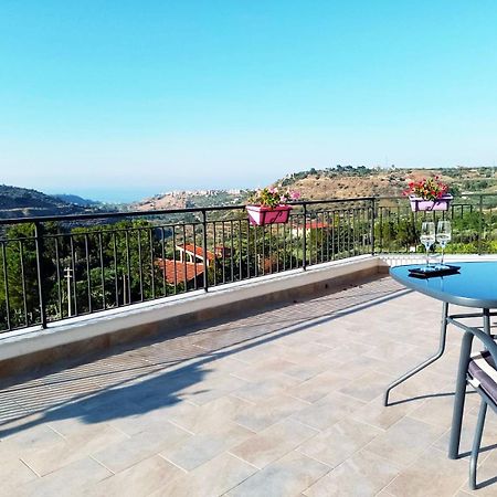 Granatelli Holiday Home อัลตาวิลลา มิลิเชีย ภายนอก รูปภาพ