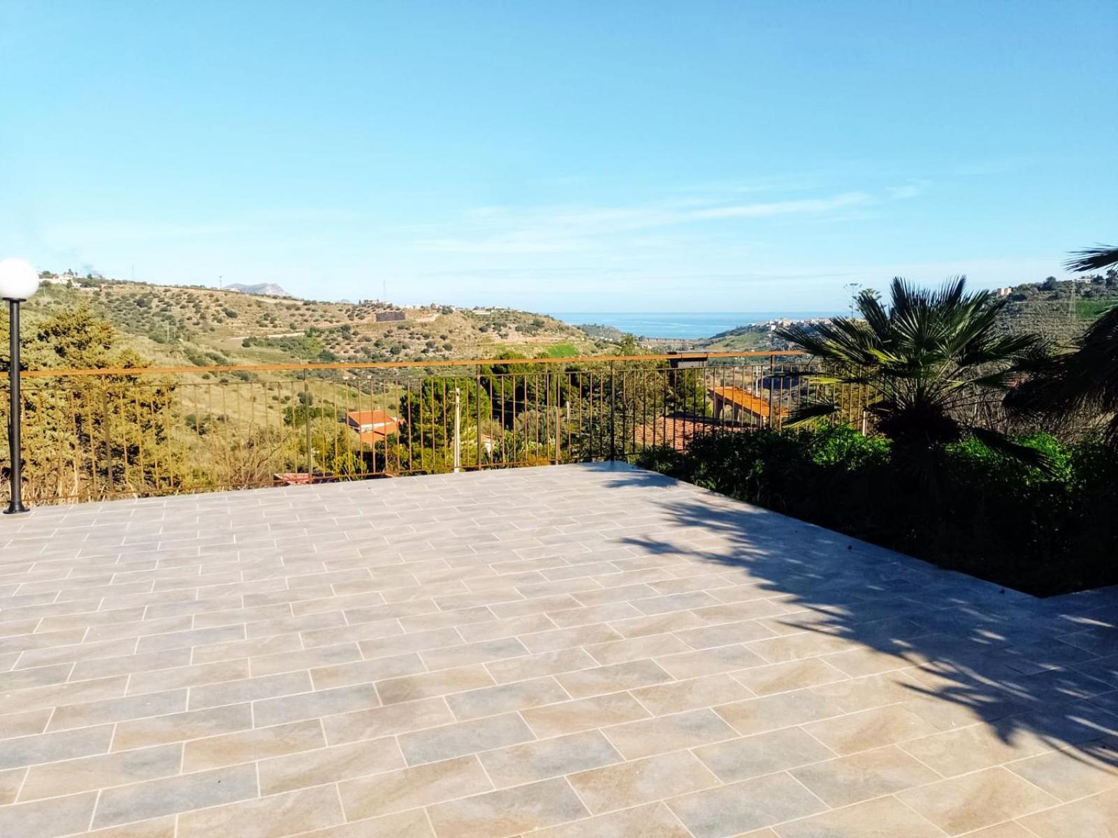 Granatelli Holiday Home อัลตาวิลลา มิลิเชีย ภายนอก รูปภาพ